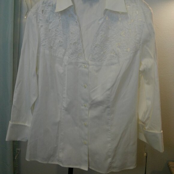 Jones New York Tunic Embroidery Button Up Size 1X - Picture 1 of 11